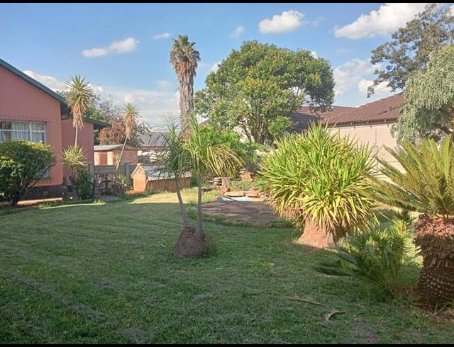 3 BEDROOM HOUSE FOR SALE IN HELIKON PARK